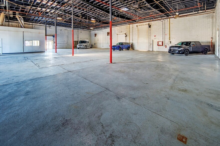More Photos Of 1790 Industrial Blvd, Lake Havasu City Warehouse For Sale