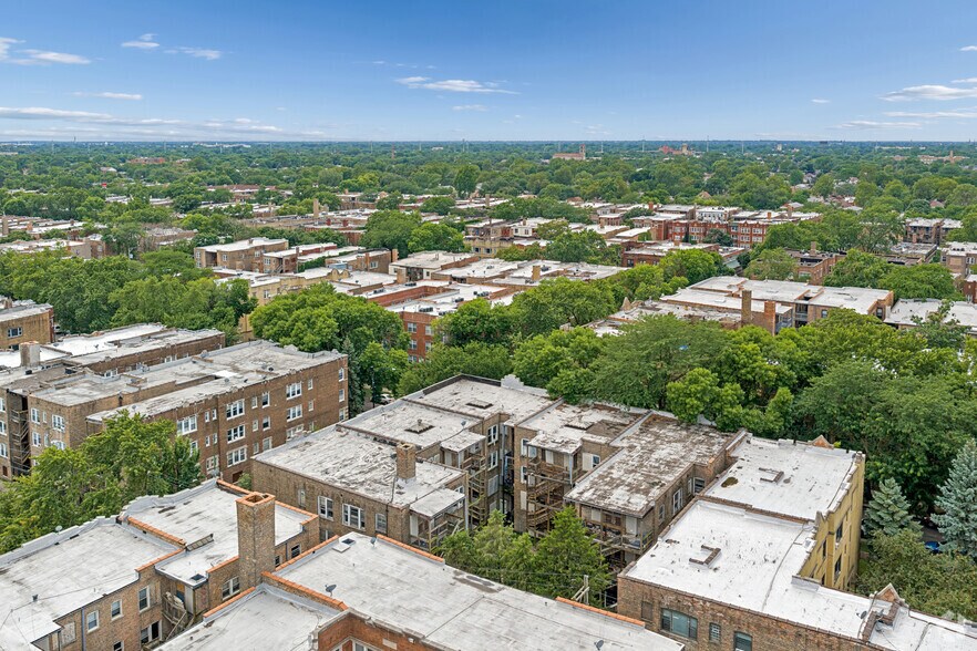 More Photos Of 7549 S Kingston Ave, Chicago Apartments For Sale