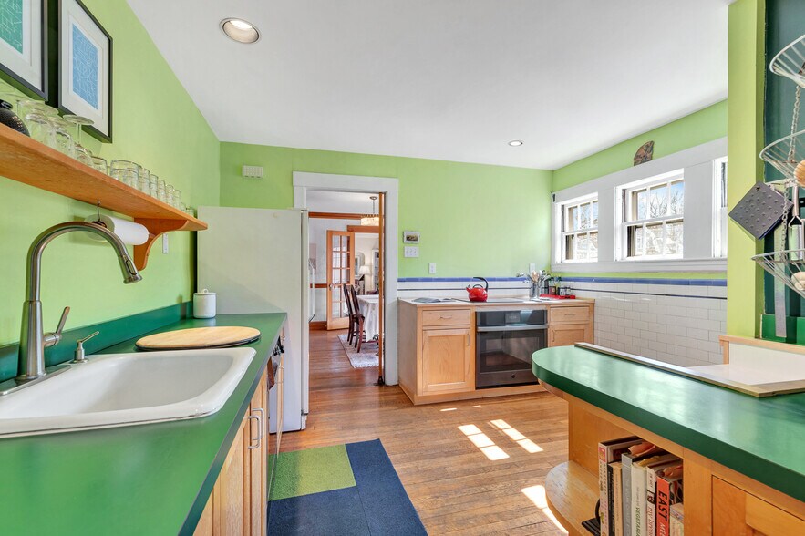 More Photos Of 126 Westbourne Ter, Brookline Multifamily For Sale