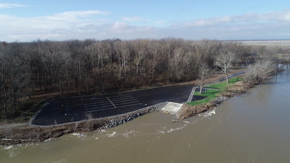 More Photos Of DeSoto Levee Dr, Arkansas City Land For Sale