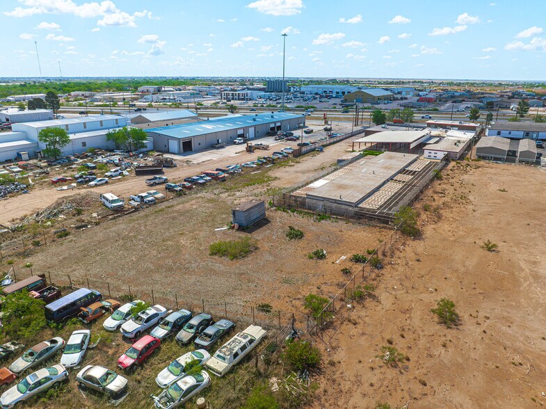 More Photos Of 4606 W Wall St, Midland Flex For Sale