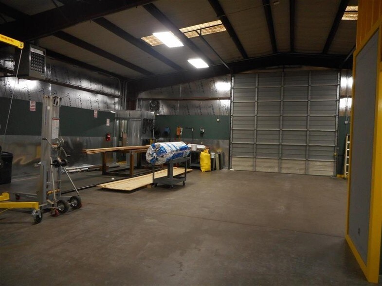 More Photos Of 500 S Washington St, Ripley General Retail For Sale