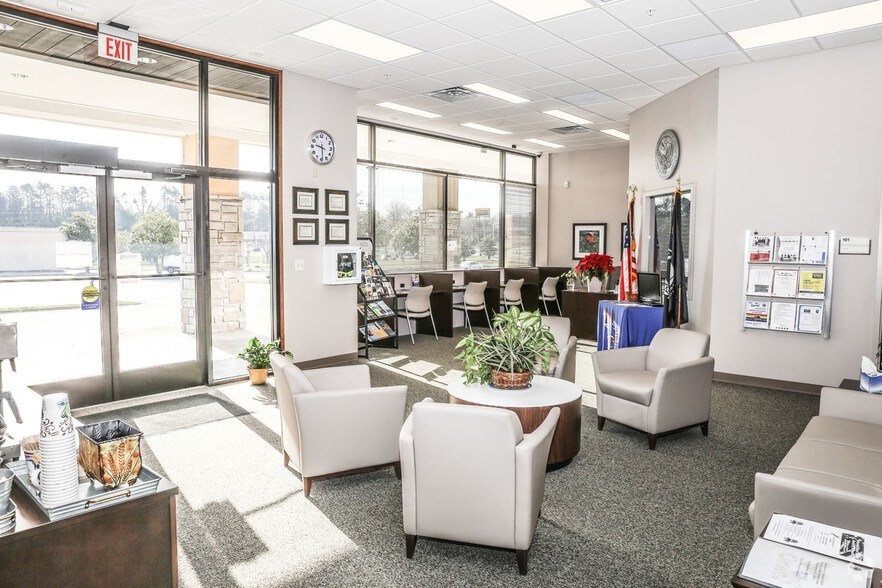 More Photos Of 1645 Downtown West Blvd, Knoxville General Retail For Sale