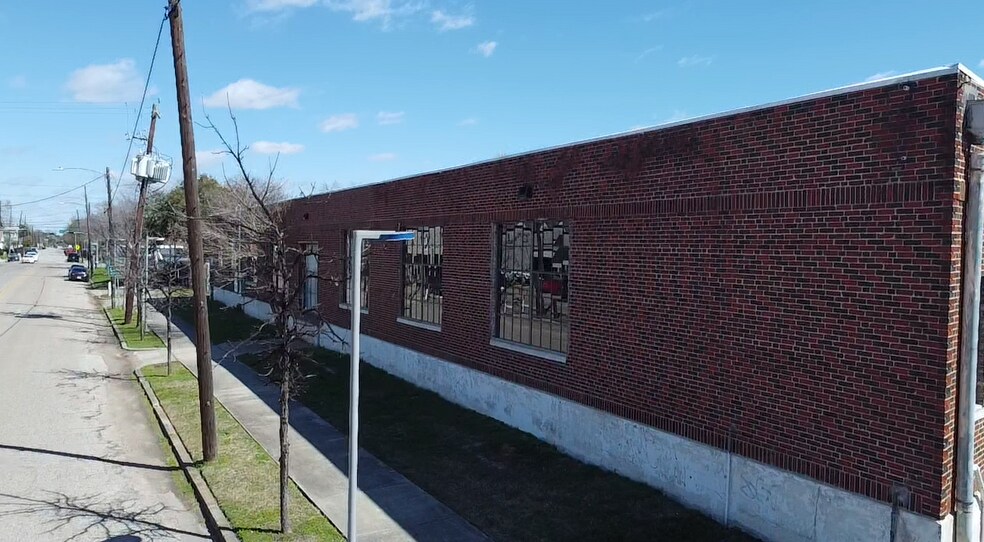 Primary Photo Of 10 N Milby St, Houston Warehouse For Lease