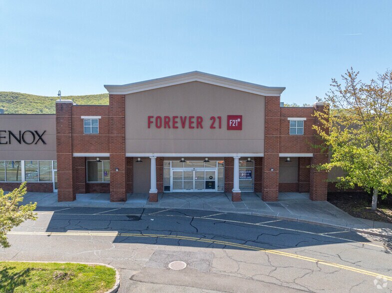 More Photos Of 3-43 Centre Dr, Central Valley Unknown For Sale