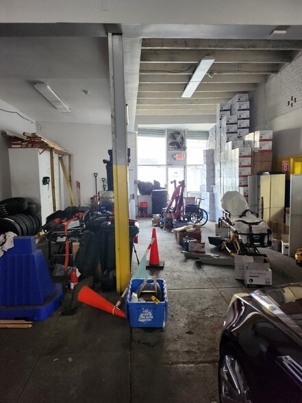 More Photos Of 109 Park St, Orange Warehouse For Lease