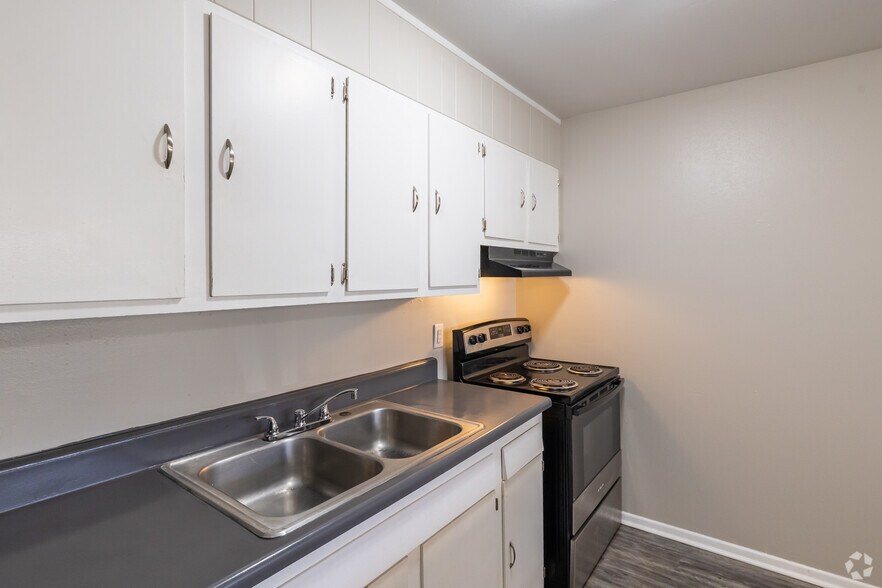 More Photos Of 2219 Dauphin Island Pky, Mobile Apartments For Sale