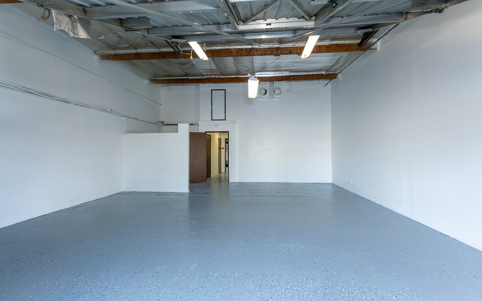 More Photos Of 24646 Redlands Blvd, Loma Linda Storefront For Sale