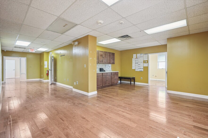 More Photos Of 200 South St, New Providence Medical For Sale