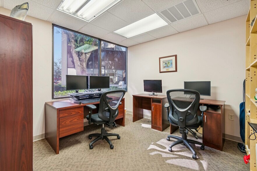 More Photos Of 3816 Gunn Hwy, Tampa Loft Creative Space For Sale