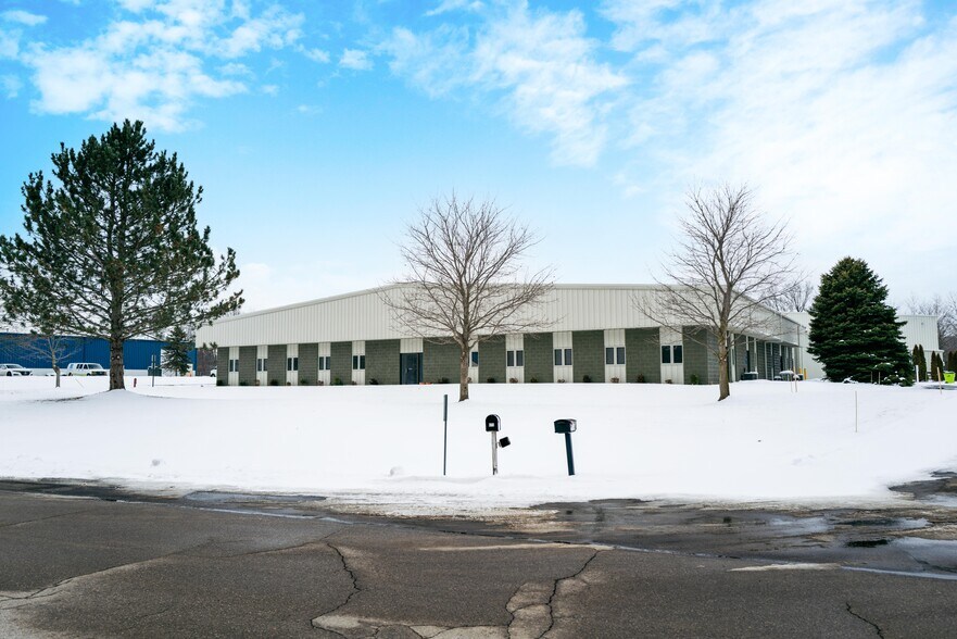 Primary Photo Of 2291 Traversefield Dr, Traverse City Manufacturing For Lease