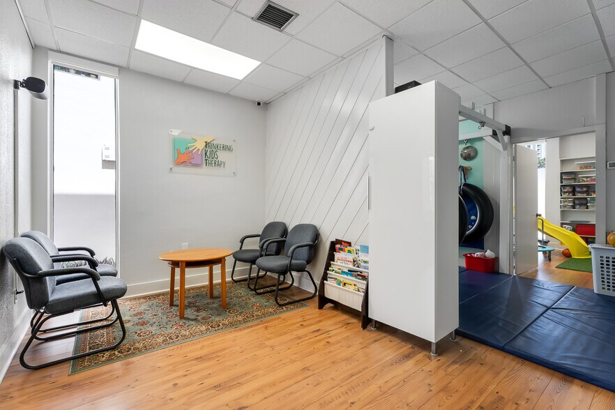 More Photos Of 117 Majorca Ave, Coral Gables Office For Sale