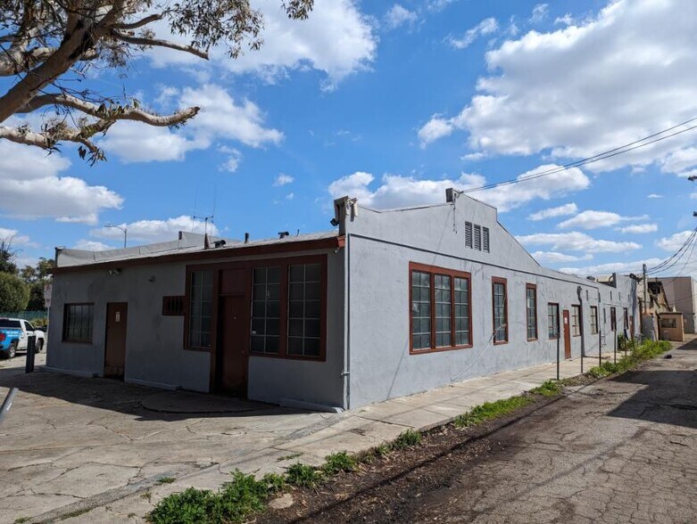 More Photos Of 9190-9214 Exposition Blvd, Los Angeles Warehouse For Sale