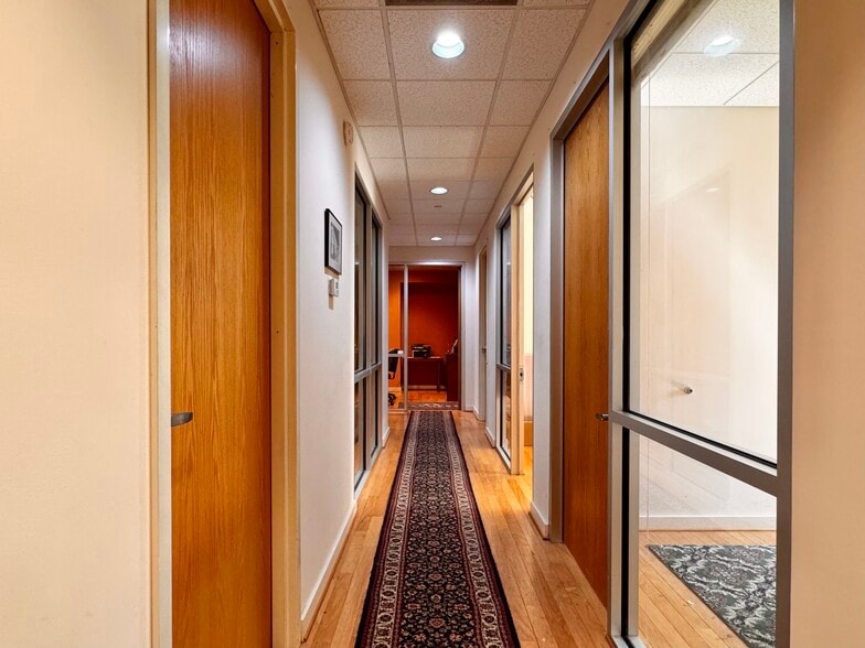 More Photos Of 684 Berkmar Cir, Charlottesville Office For Lease