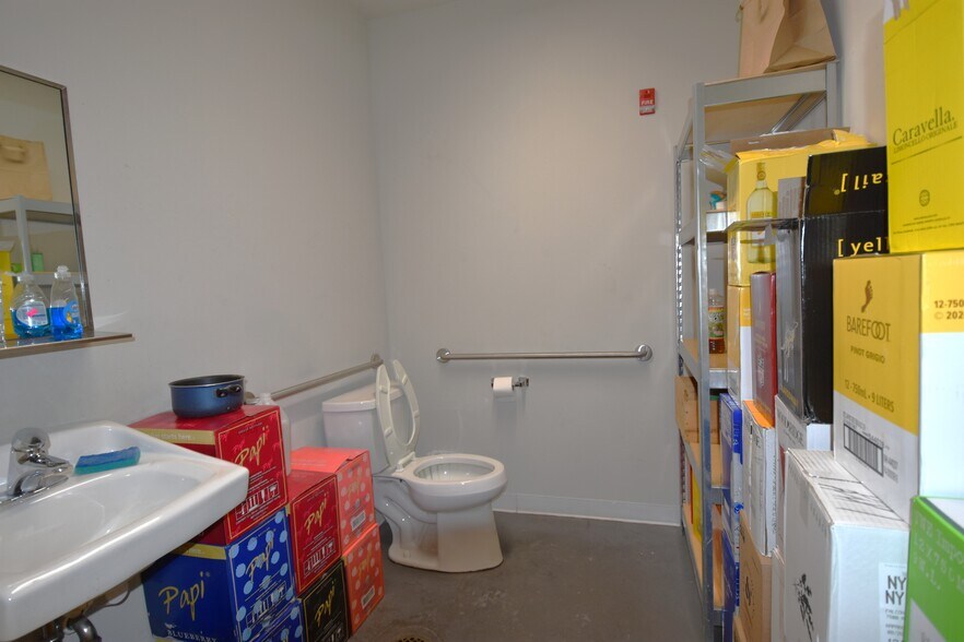 More Photos Of 7600 State Route 209, Napanoch Freestanding For Lease