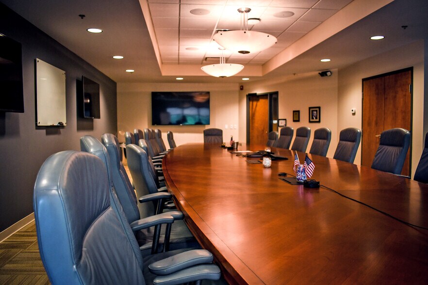 More Photos Of 3400 E Coliseum Blvd, Fort Wayne Unknown For Lease