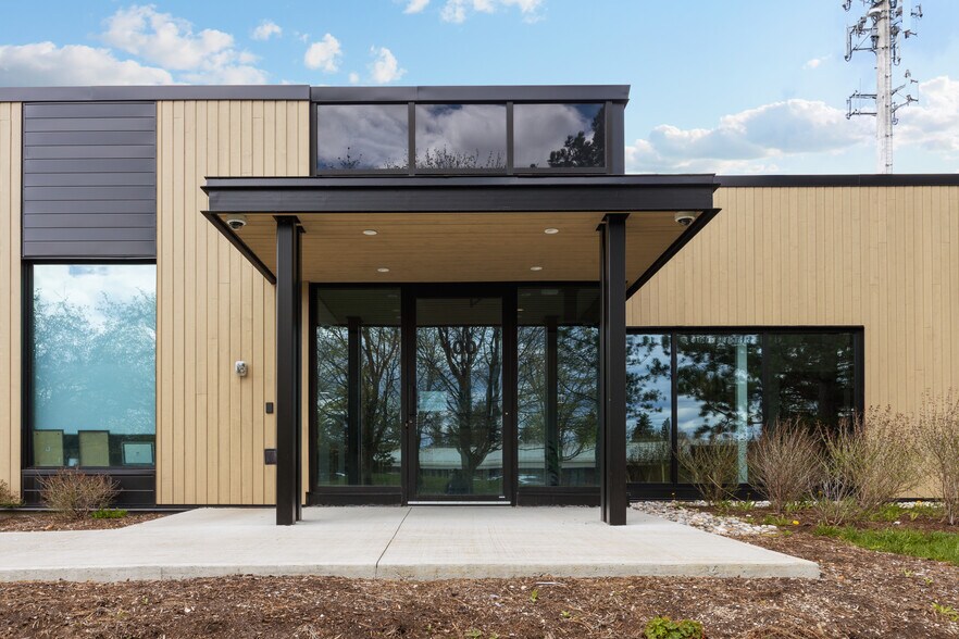More Photos Of 100 Terence Matthews Cres, Ottawa Office For Sale