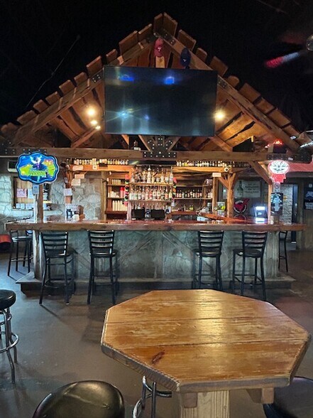 More Photos Of 1193 Loop 337, New Braunfels Convenience Store For Sale