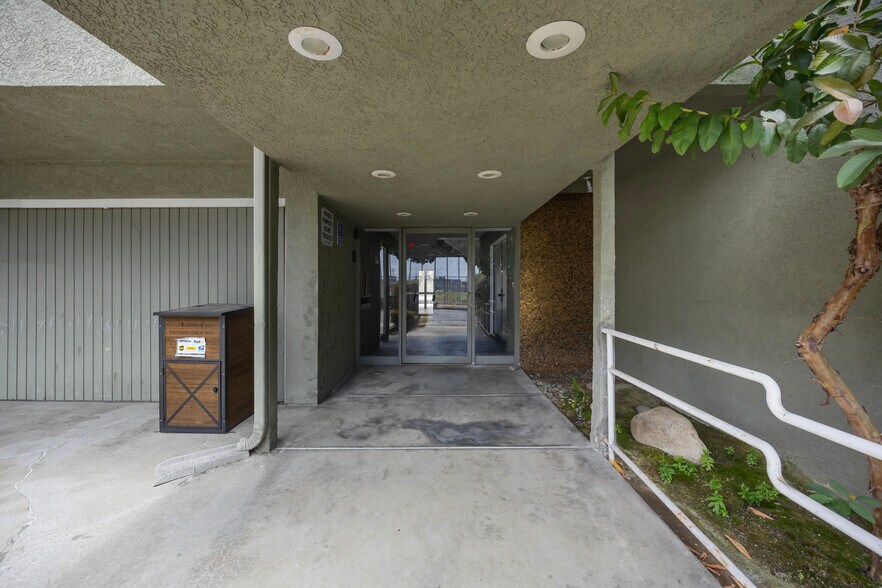 More Photos Of 500 S Inglewood Ave, Inglewood Apartments For Sale