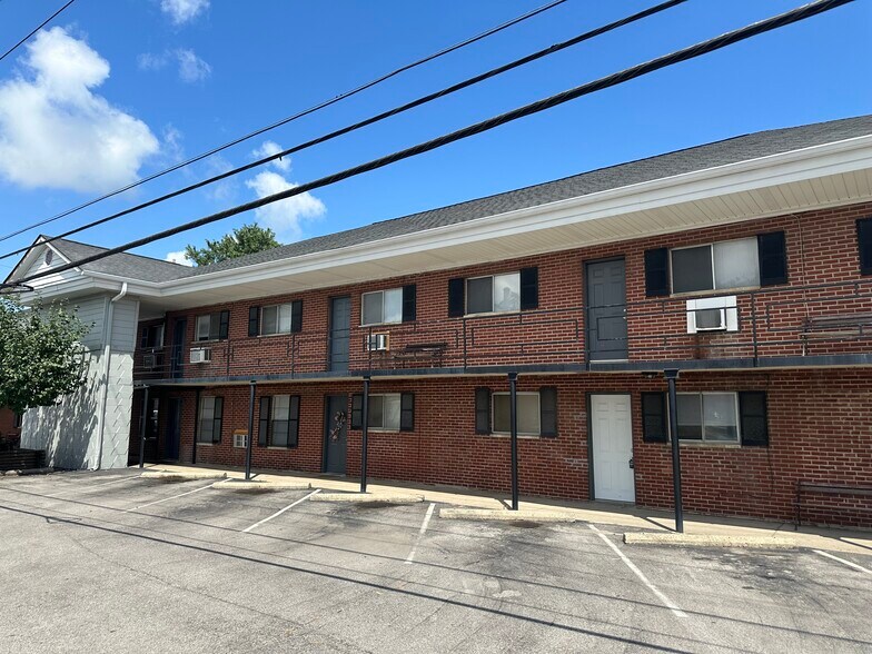 More Photos Of 7046 E State Road 36, Avon Apartments For Sale