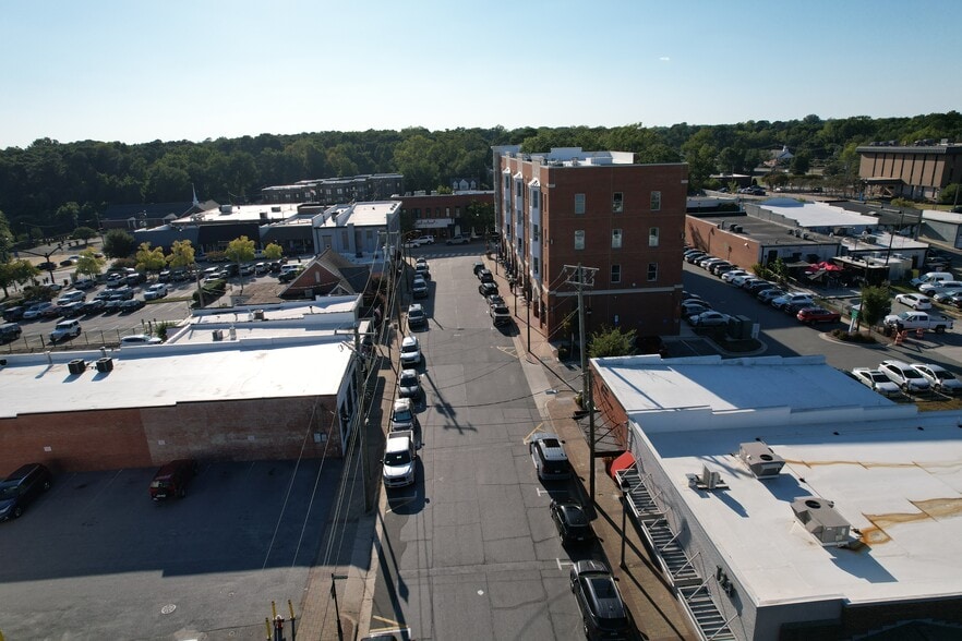 More Photos Of 120 Raleigh St, Fuquay-Varina Storefront For Sale