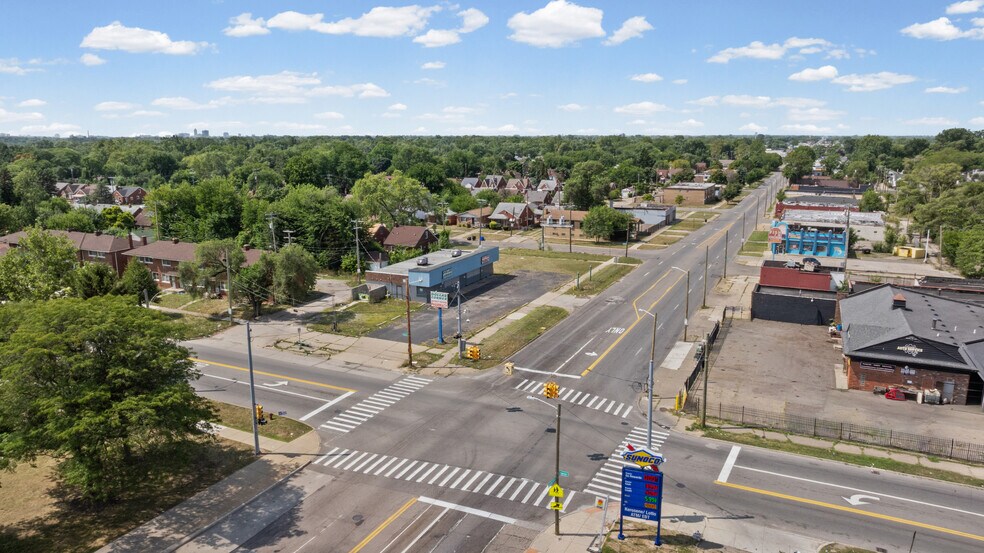 More Photos Of 11502-11538 E 7 Mile Rd, Detroit Freestanding For Sale
