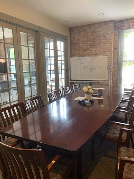 More Photos Of 2250 W Grand Ave, Chicago Storefront Retail Office For Lease