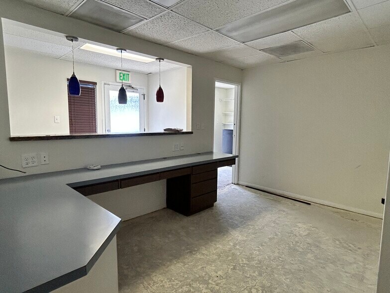 More Photos Of 24953 Paseo De Valencia, Laguna Hills Medical For Lease