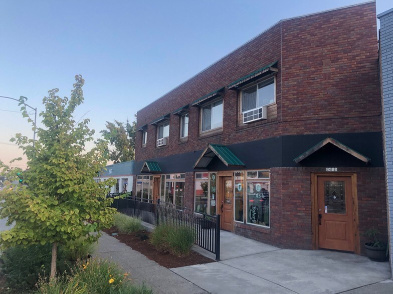 Primary Photo Of 2609-2613 W Northwest Blvd, Spokane Office For Lease