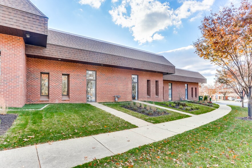 More Photos Of 7660-7680 Airpark Rd, Gaithersburg Light Distribution For Lease