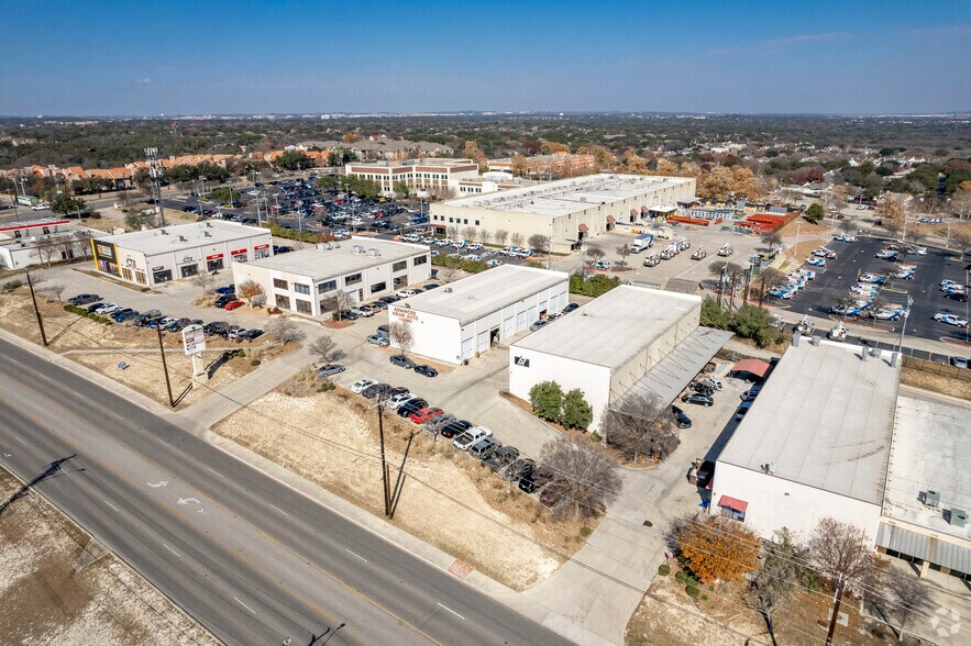 More Photos Of 12066 Starcrest Dr, San Antonio Unknown For Lease