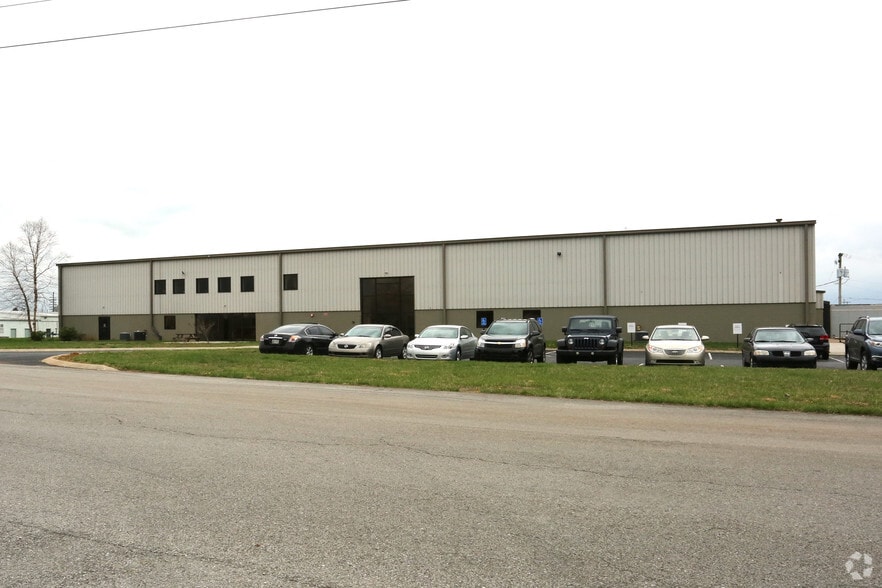 More Photos Of 114 Corporate Ct, Bowling Green Distribution For Lease
