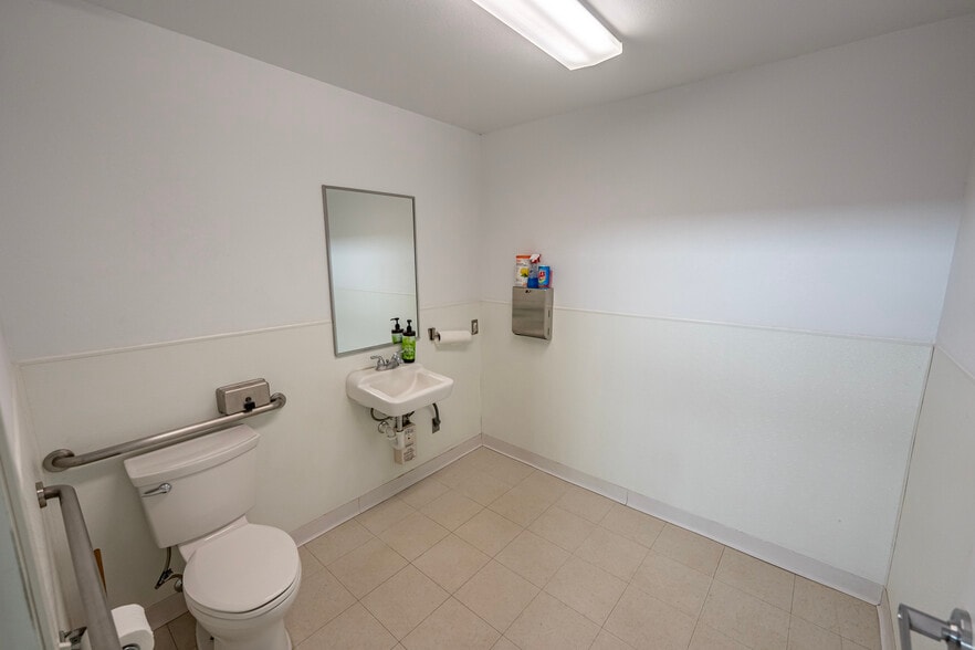 More Photos Of 14690 Cattle Dr, Dolan Springs Industrial For Sale