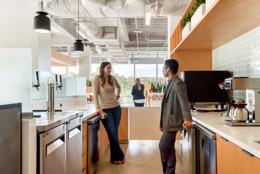 More Photos Of 1011 S Hamilton Rd, Chapel Hill Office For Lease