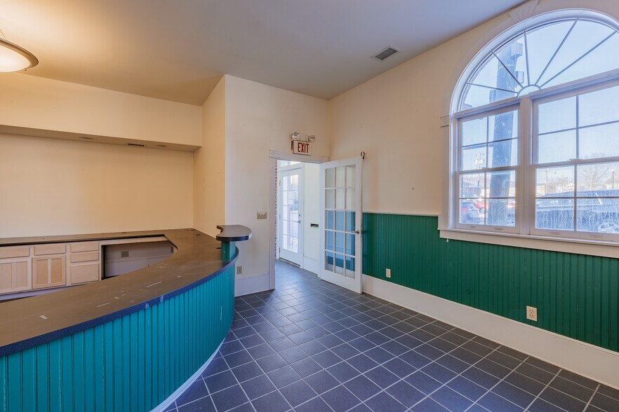 More Photos Of 218 Gay St, Erwin Loft Creative Space For Sale