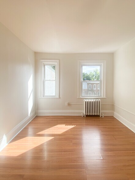 More Photos Of 132 Chambers St, Newburgh Apartments For Sale