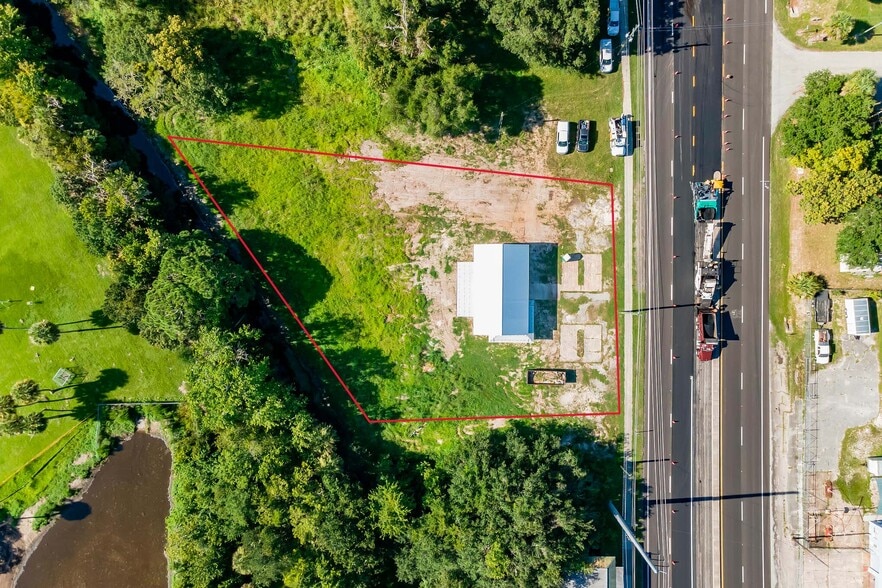 More Photos Of 153 S US Highway 1, Oak Hill Auto Repair For Sale