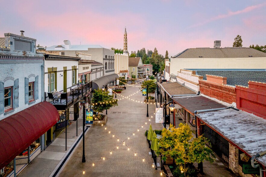 More Photos Of 107 Bank St, Grass Valley Storefront For Sale
