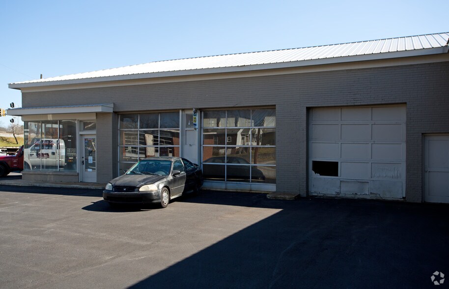 More Photos Of 116 W Bankhead Hwy, Villa Rica Storefront Retail Office For Sale