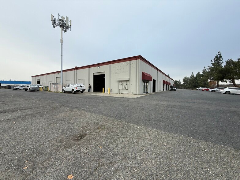 More Photos Of 10182 Croydon Way, Sacramento Warehouse For Lease