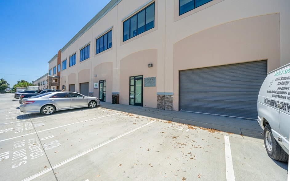 More Photos Of 1773 W San Bernardino Rd, West Covina Unknown For Lease