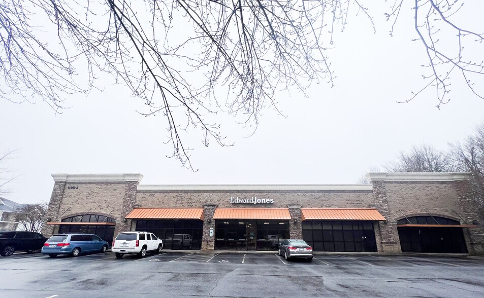 More Photos Of 1196 Pleasant Ridge Rd, Greensboro Research And Development For Lease