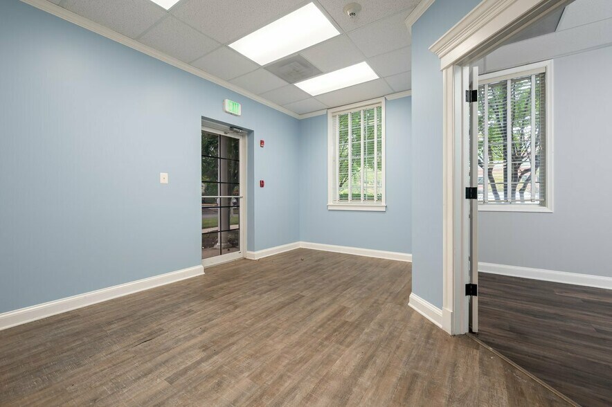 More Photos Of 3179 Braverton St, Edgewater Medical For Lease