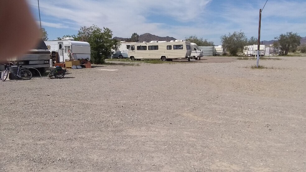 More Photos Of 55 E Kuehn St, Quartzsite Trailer Camper Park For Sale