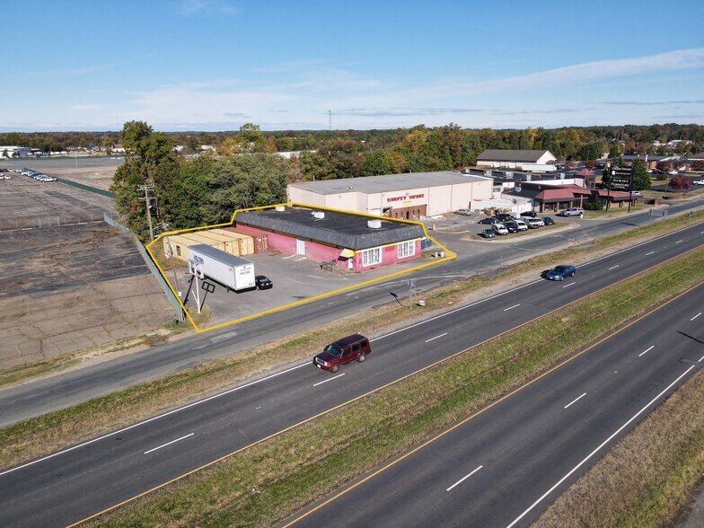Primary Photo Of 4905 Patriot Hwy, Fredericksburg Auto Dealership For Lease
