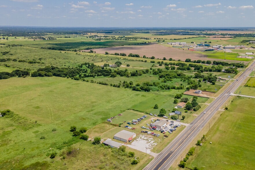 More Photos Of 4444 FM 933, Whitney Flex For Sale