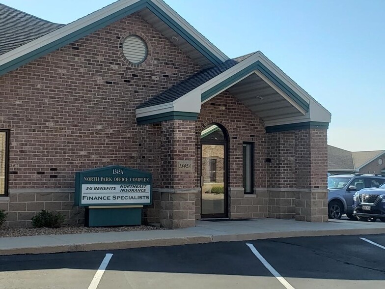Primary Photo Of 1345A North Rd, Green Bay Medical For Lease