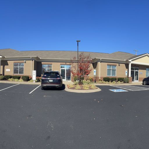 More Photos Of 105 Bluegrass Commons Blvd, Hendersonville Office For Lease