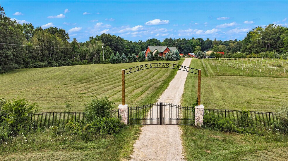 More Photos Of 4435 Imlay City Rd, Attica Freestanding For Sale