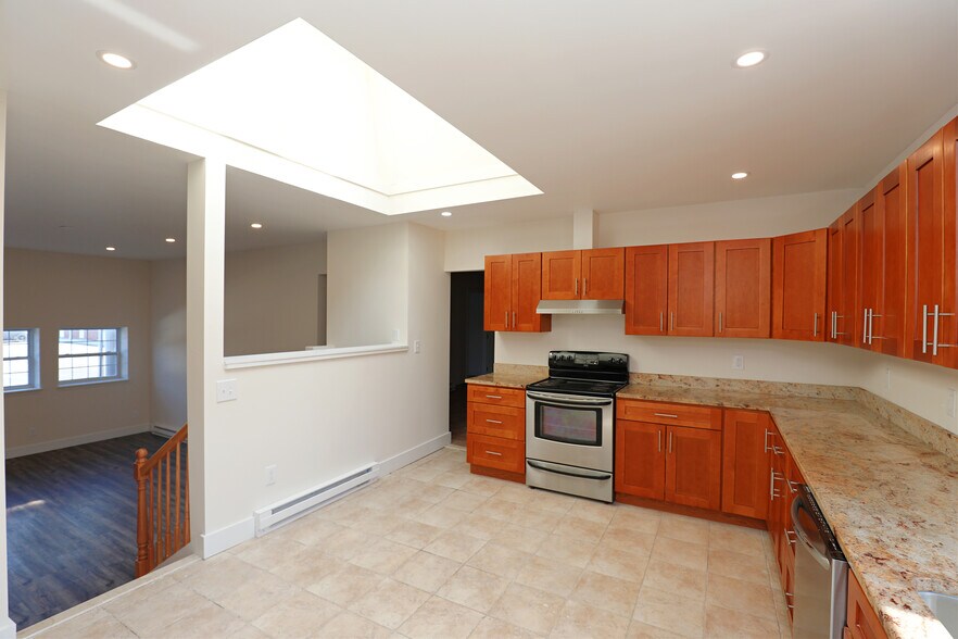 More Photos Of 14311 Route 9W, Ravena Apartments For Sale